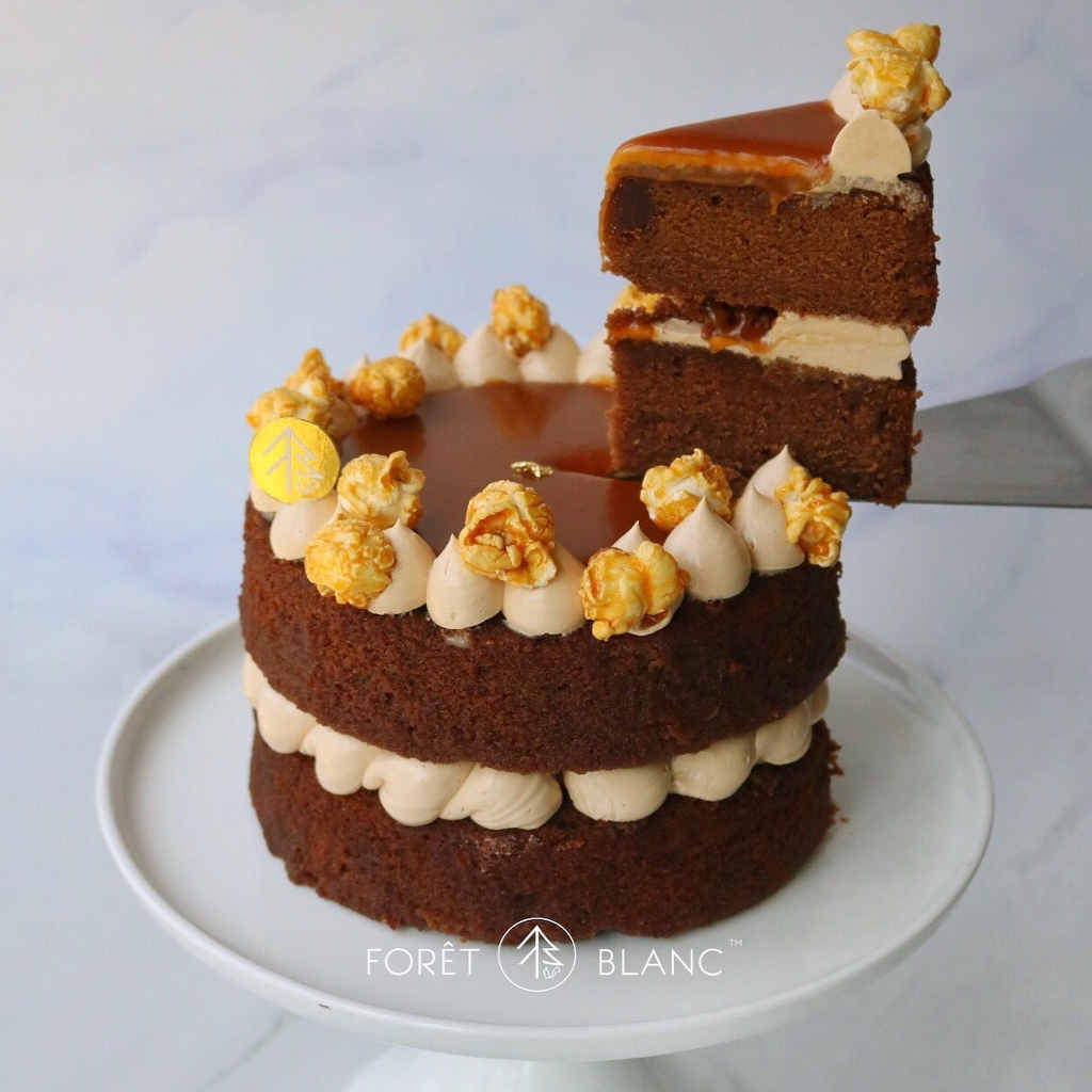 Chocolate Salted Caramel Cake - 6 Inch