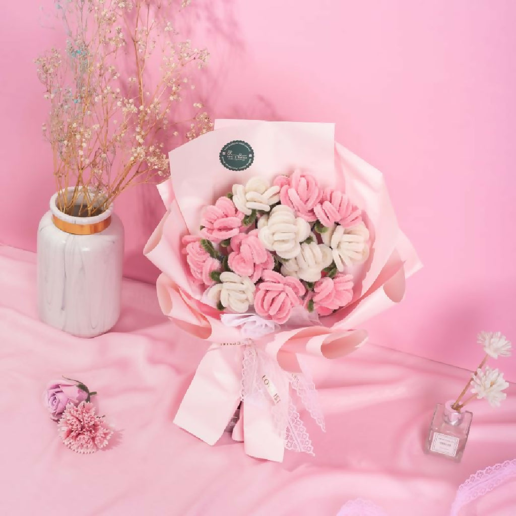 [BNR X SCO] Nora Bouquet (Chenille Flower)+Travel Pack Christian Dior Jadore (8ml)