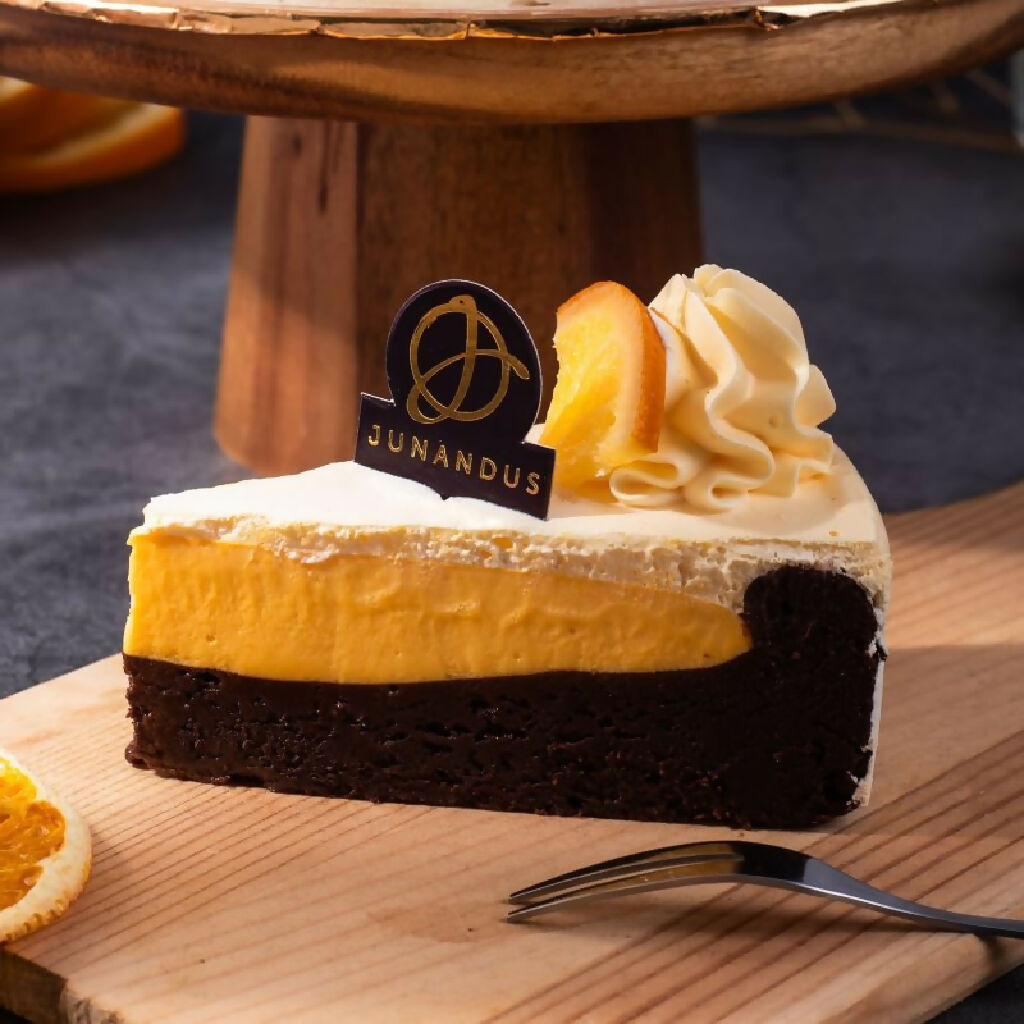 Flourless Tangerine Mousse Cake