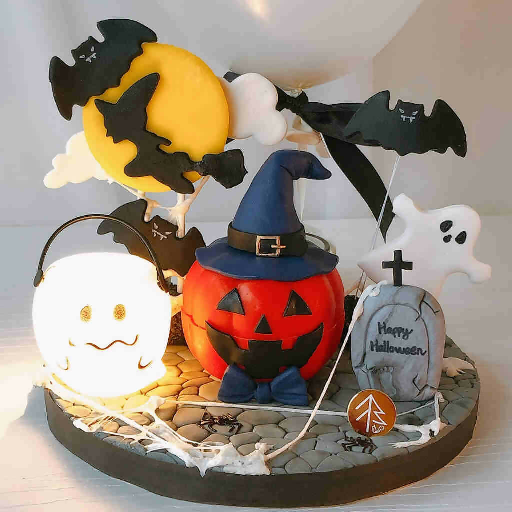 Jack O Lantern Chocolate Pinata (Mini)