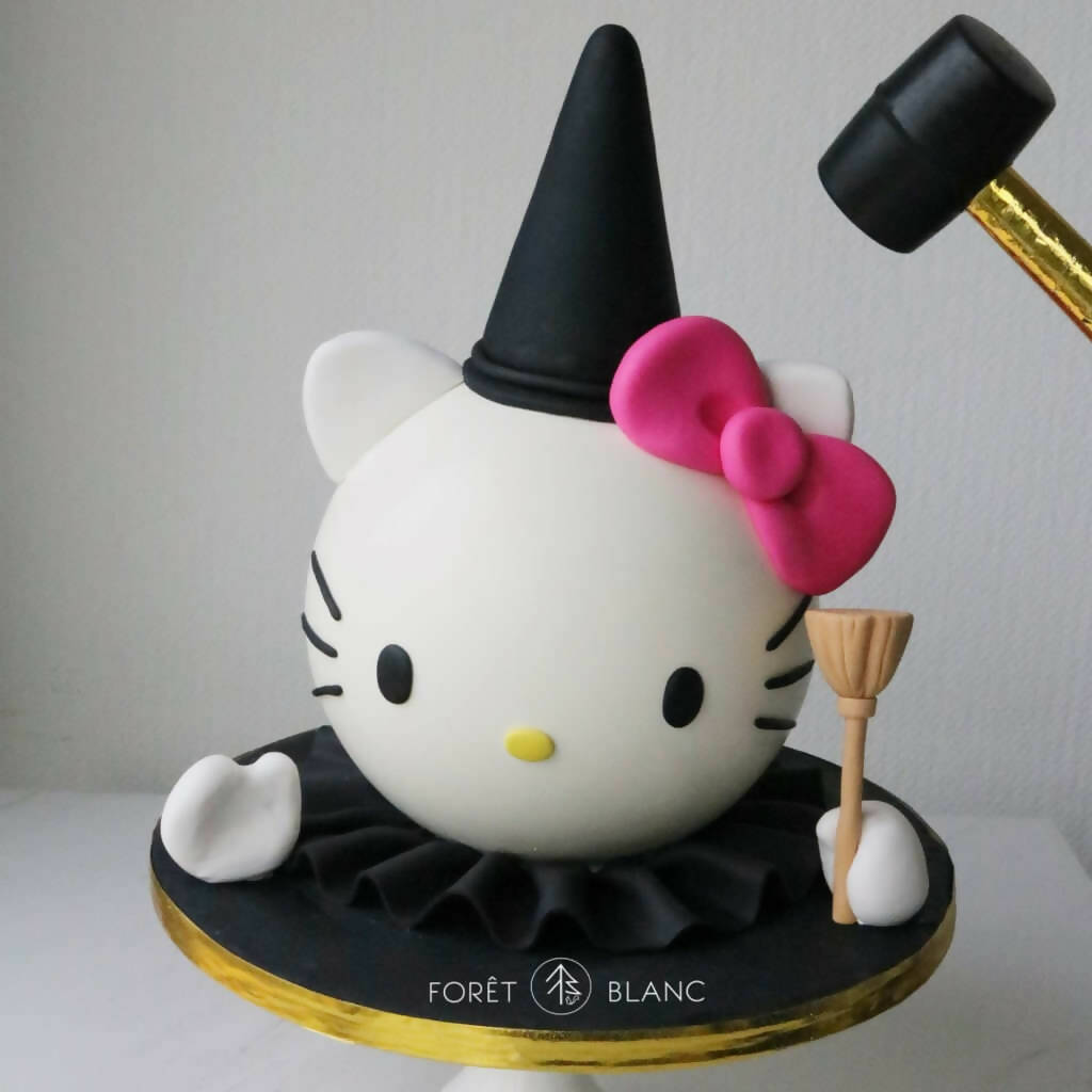 Hello Kitty Witch Chocolate Pinata