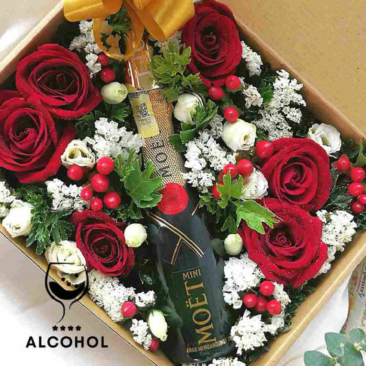 Victoria - Moet & Rose Gift Box